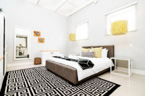 9A The Cube Executive Self-Catering Apartments